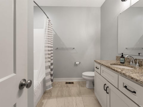 Tiny photo for 252 Elderwood Court, Fort Wayne, IN 46845 (MLS # 202619710)