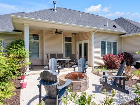 Tiny photo for 252 Elderwood Court, Fort Wayne, IN 46845 (MLS # 202619710)