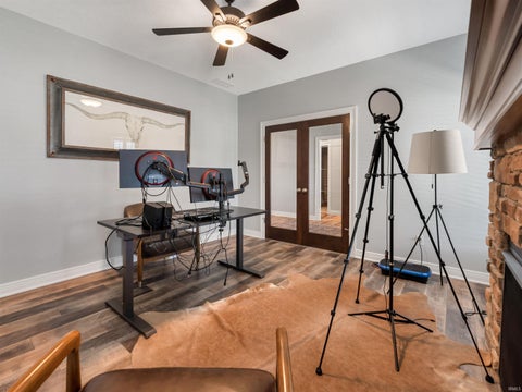Tiny photo for 252 Elderwood Court, Fort Wayne, IN 46845 (MLS # 202619710)