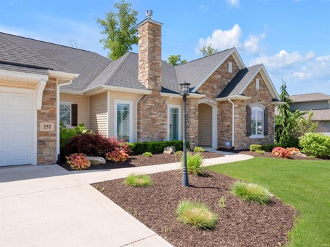 Tiny photo for 252 Elderwood Court, Fort Wayne, IN 46845 (MLS # 202619710)