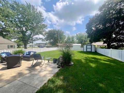Tiny photo for 3225 Crescent Avenue, Logansport, IN 46947 (MLS # 202622565)