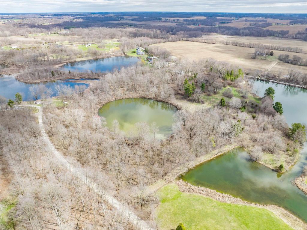 Photo of 1235 N Wilson Lake Road, Columbia City, IN 46725 (MLS # 202612028)