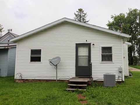 Tiny photo for 320 E Water Street, Hartford City, IN 47348 (MLS # 202633475)