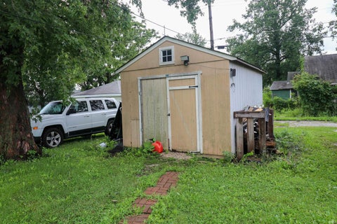 Tiny photo for 320 E Water Street, Hartford City, IN 47348 (MLS # 202633475)