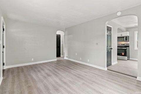 Tiny photo for 4015 Buell Drive, Fort Wayne, IN 46807 (MLS # 202630133)