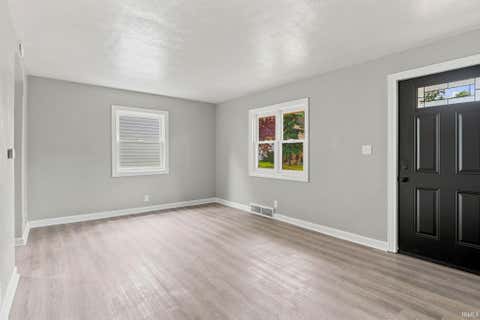 Tiny photo for 4015 Buell Drive, Fort Wayne, IN 46807 (MLS # 202630133)