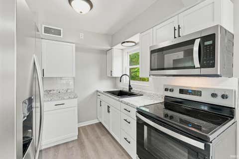 Tiny photo for 4015 Buell Drive, Fort Wayne, IN 46807 (MLS # 202630133)