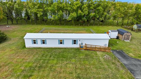 Tiny photo for 10930 W Yoder Road, Roanoke, IN 46783 (MLS # 202543397)
