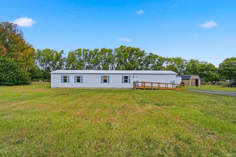 Tiny photo for 10930 W Yoder Road, Roanoke, IN 46783 (MLS # 202543397)