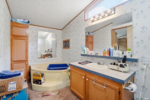 Tiny photo for 10930 W Yoder Road, Roanoke, IN 46783 (MLS # 202543397)