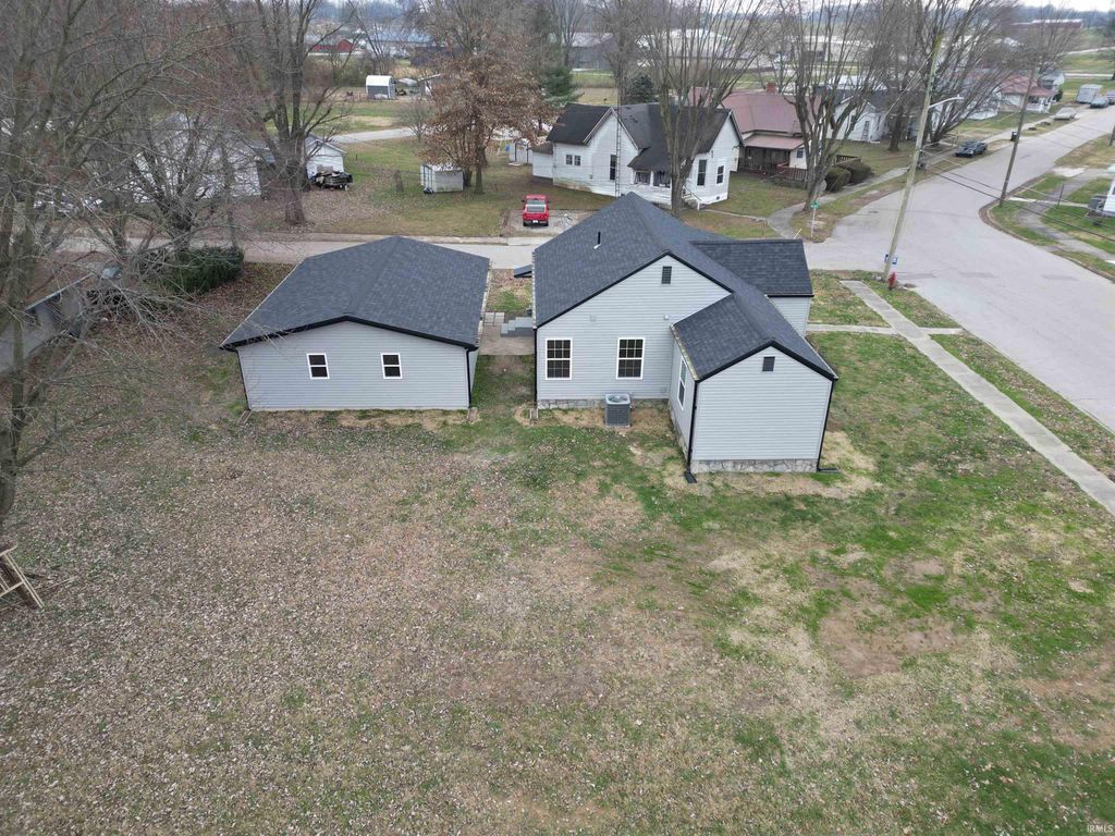 Photo of 512 S 5TH STREET St, Petersburg, IN 47567 (MLS # 202547711)