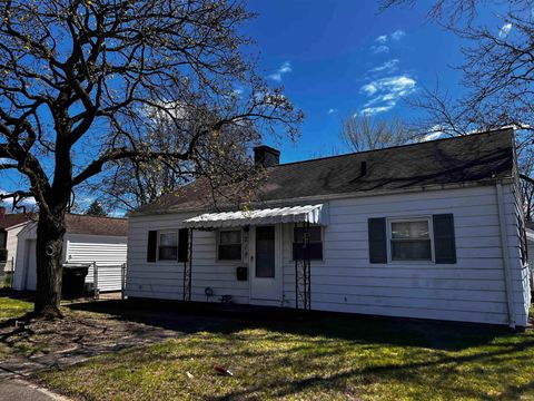 219 E Chippewa Avenue, South Bend, IN 46614 - #: 202513382