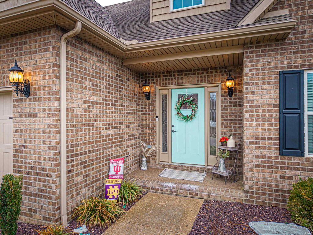 Photo of 1512 Hills Drive, Evansville, IN 47720 (MLS # 202605999)