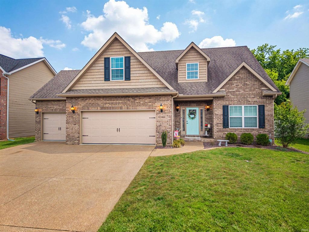 Photo of 1512 Hills Drive, Evansville, IN 47720 (MLS # 202605999)