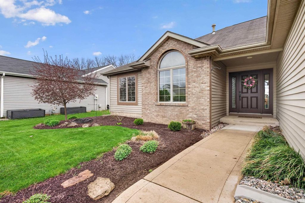 Photo of 221 Ballenshire Lane, Kendallville, IN 46755 (MLS # 202613589)