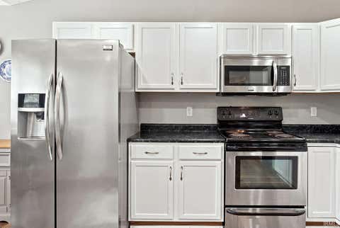 Tiny photo for 1626 Stone Valley Court, Lafayette, IN 47909 (MLS # 202632719)