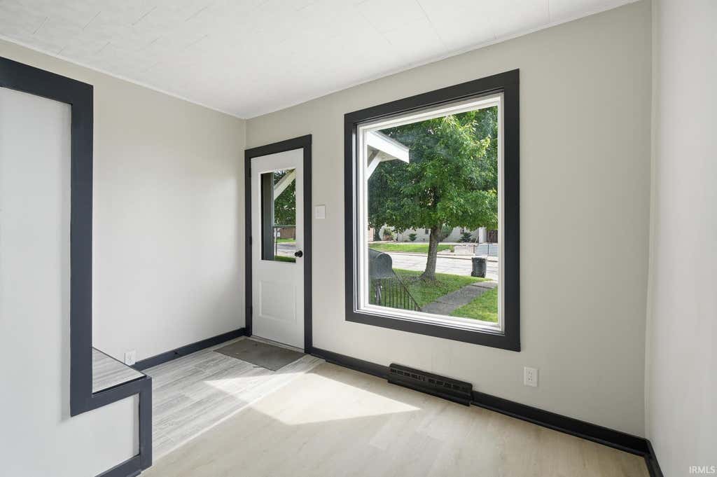 Photo of 314 S Line Street, Columbia City, IN 46725 (MLS # 202634617)
