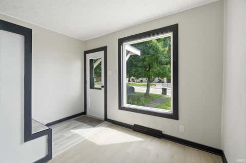 Tiny photo for 314 S Line Street, Columbia City, IN 46725 (MLS # 202634617)