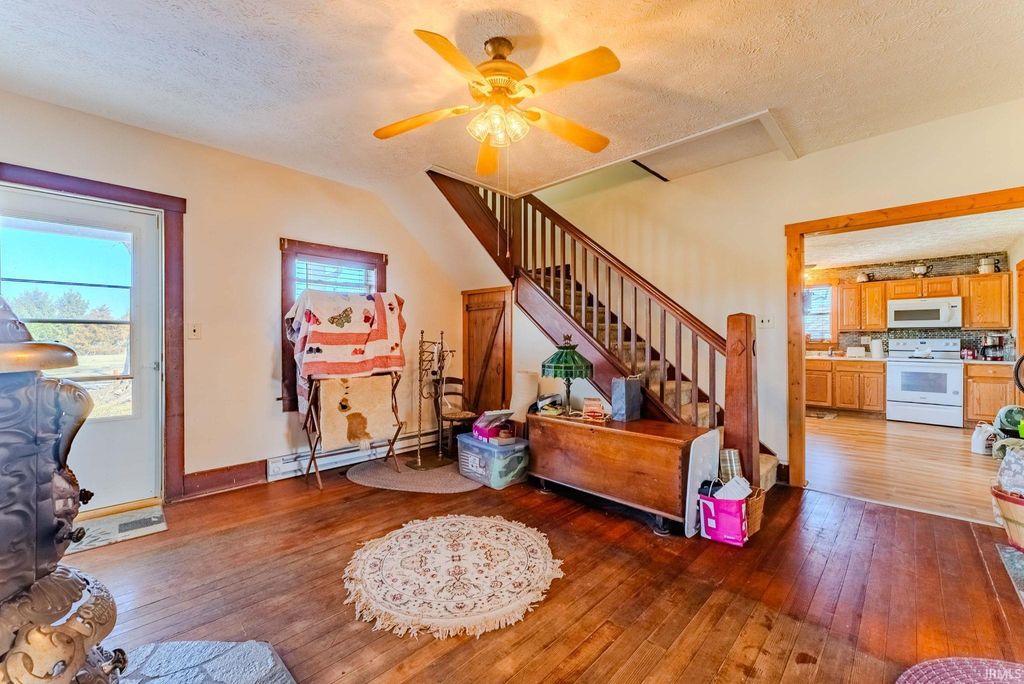 Photo of 8859 S 100 W, Wabash, IN 46992 (MLS # 202605990)