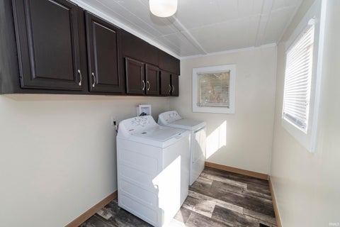 Tiny photo for 329 Jefferson Street, Elkhart, IN 46516 (MLS # 202643629)
