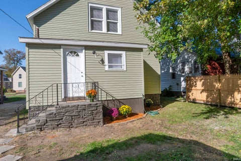 Tiny photo for 329 Jefferson Street, Elkhart, IN 46516 (MLS # 202643629)