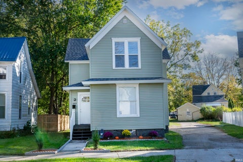 Photo of 329 Jefferson Street, Elkhart, IN 46516 (MLS # 202643629)