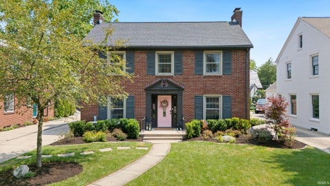 Photo of 4707 Old Mill Road, Fort Wayne, IN 46807 (MLS # 202628327)