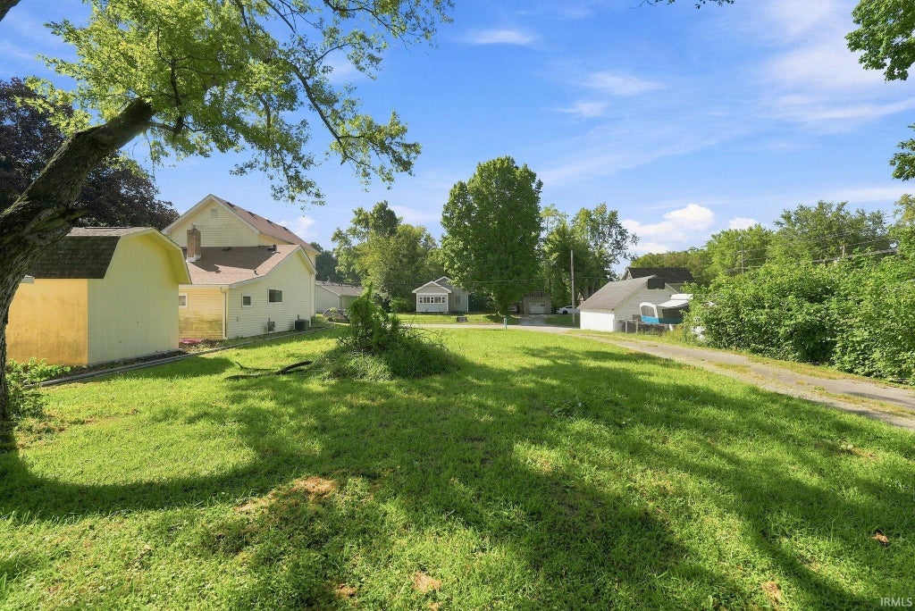 Photo of 212 Clifford Street, Anderson, IN 46012 (MLS # 202637028)