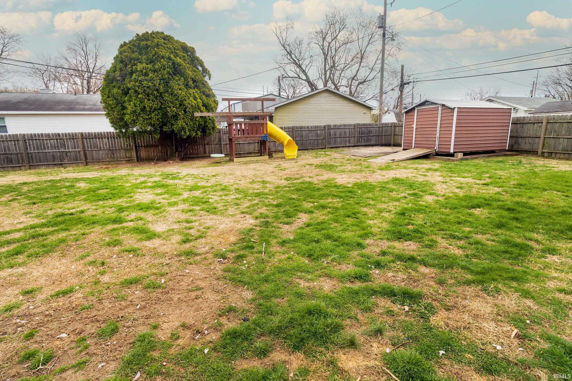 Evansville, Indiana 47711, United States, 2 Bedrooms Bedrooms, ,1 BathroomBathrooms,Residential,Active,98297