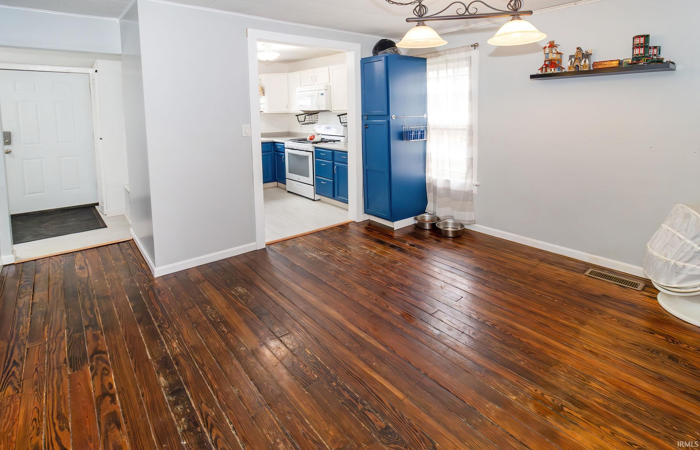 Evansville, Indiana 47711, United States, 2 Bedrooms Bedrooms, ,1 BathroomBathrooms,Residential,Active,98297