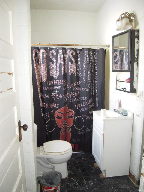 Tiny photo for 1821 W Sample St St, South Bend, IN 46619 (MLS # 202602038)