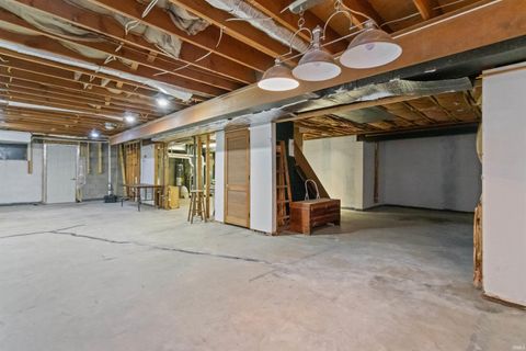 Tiny photo for 213 W WESTMORELAND Drive, Kokomo, IN 46901 (MLS # 202609710)