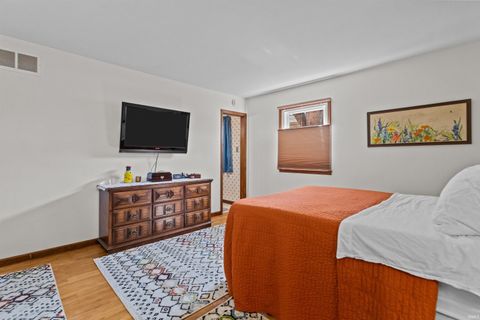 Tiny photo for 213 W WESTMORELAND Drive, Kokomo, IN 46901 (MLS # 202609710)