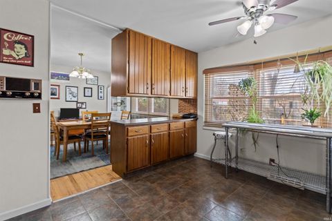 Tiny photo for 213 W WESTMORELAND Drive, Kokomo, IN 46901 (MLS # 202609710)