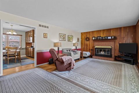 Tiny photo for 213 W WESTMORELAND Drive, Kokomo, IN 46901 (MLS # 202609710)