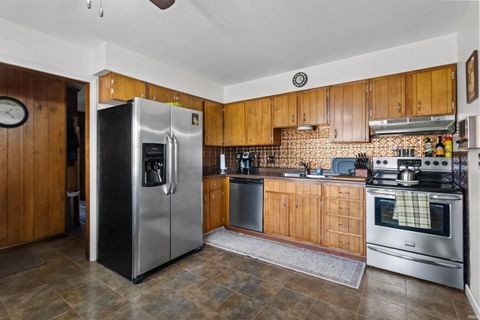 Tiny photo for 213 W WESTMORELAND Drive, Kokomo, IN 46901 (MLS # 202609710)