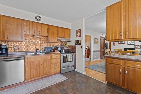 Tiny photo for 213 W WESTMORELAND Drive, Kokomo, IN 46901 (MLS # 202609710)