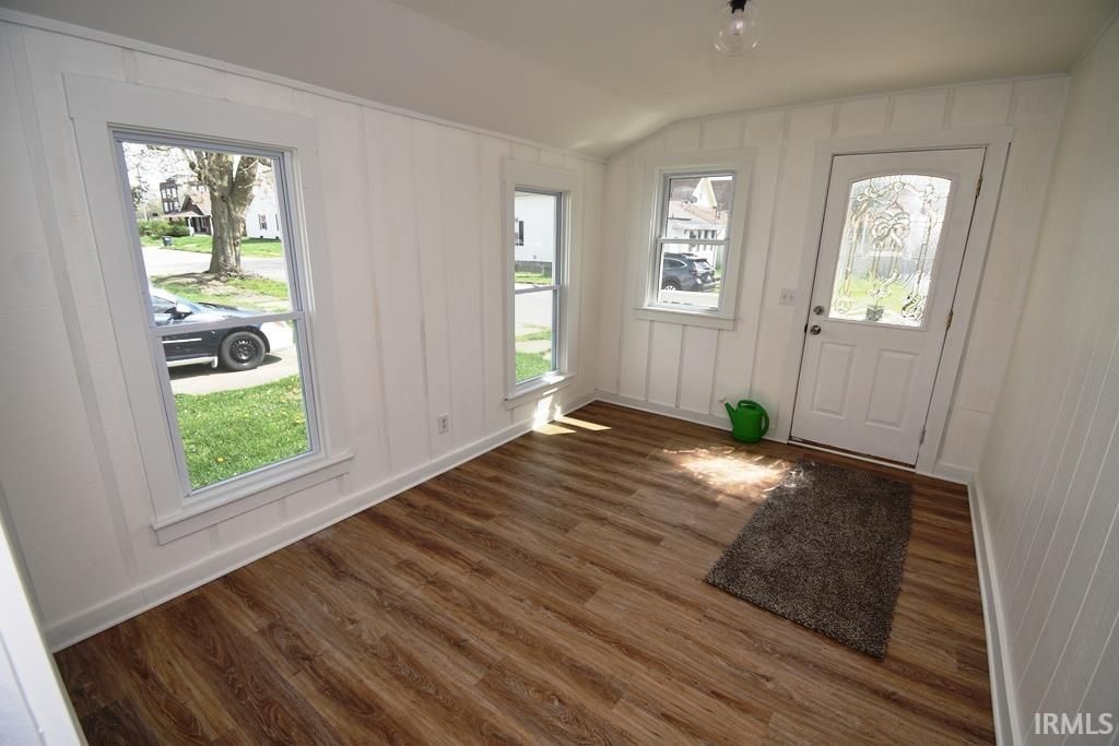 Photo of 208 W Jefferson Street, Frankfort, IN 46041 (MLS # 202613378)