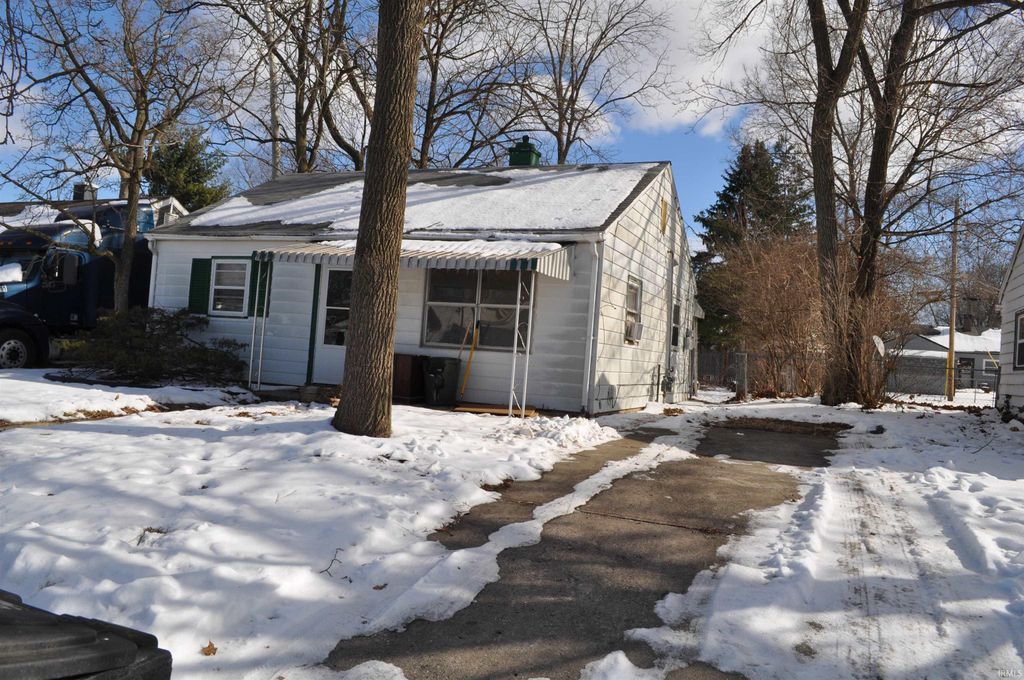 Photo of 1811 N 27th Street, Lafayette, IN 47904 (MLS # 202604290)