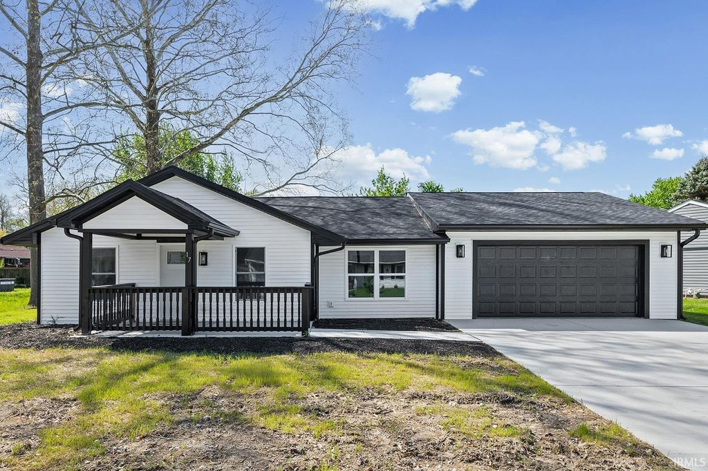 Photo of 17 Brazos Circle, Lafayette, IN 47909 (MLS # 202614214)