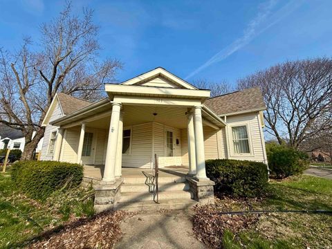 Tiny photo for 102 Stitt Street, Wabash, IN 46992 (MLS # 202610147)