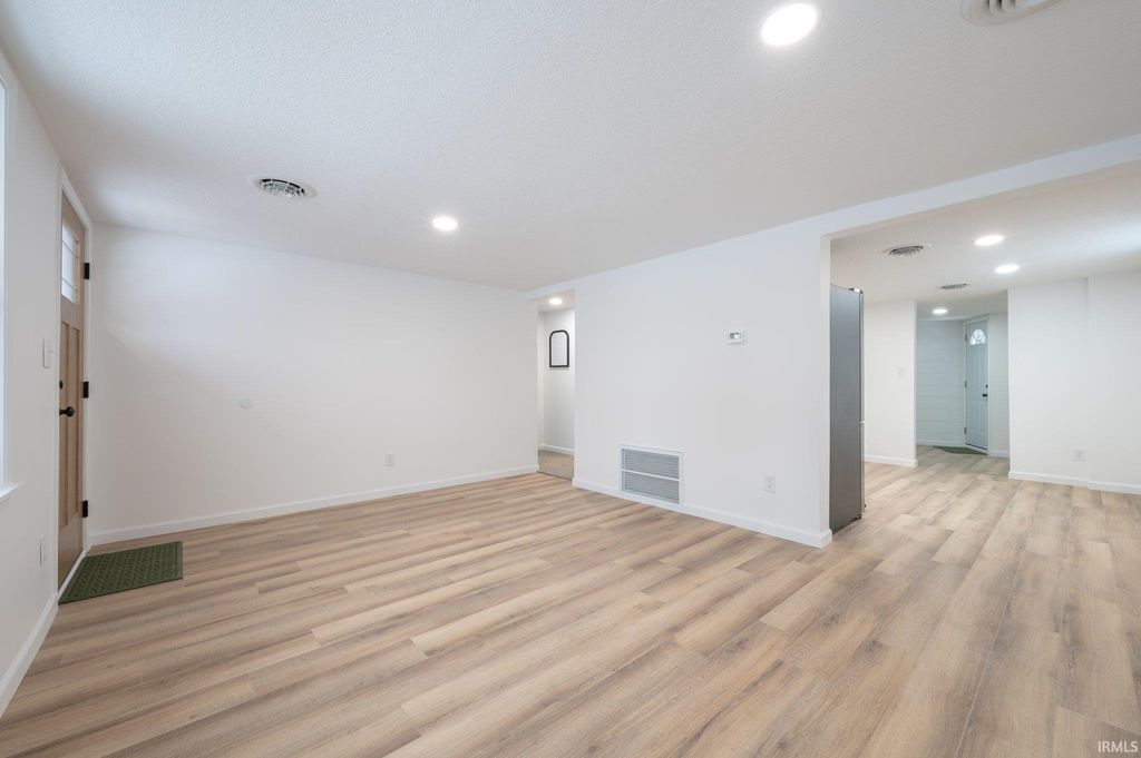 Photo of 511 W 25th Street, Marion, IN 46953 (MLS # 202600124)