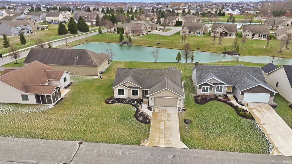 Photo of 13505 Emerald Run Court, Fort Wayne, IN 46814 (MLS # 202612737)