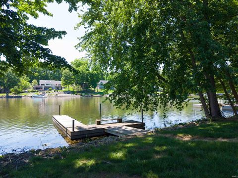 Tiny photo for 455 W Evergreen Plaza, Santa Claus, IN 47579 (MLS # 202617424)