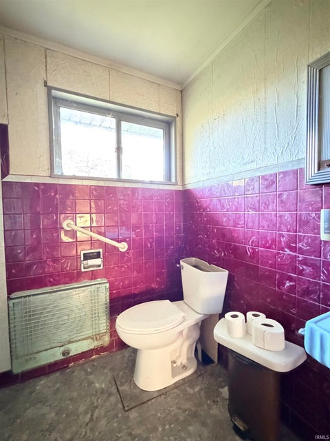 Tiny photo for 4815 Maples Road, Fort Wayne, IN 46816 (MLS # 202643709)