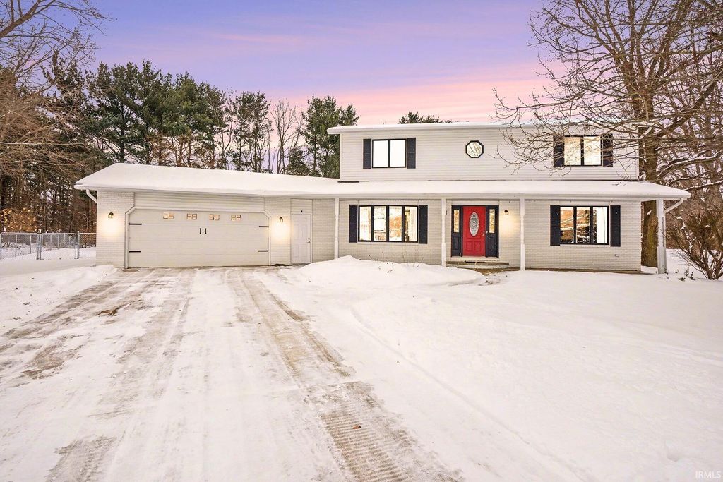 Photo of 59321 Teaberry Court, Elkhart, IN 46517 (MLS # 202602968)