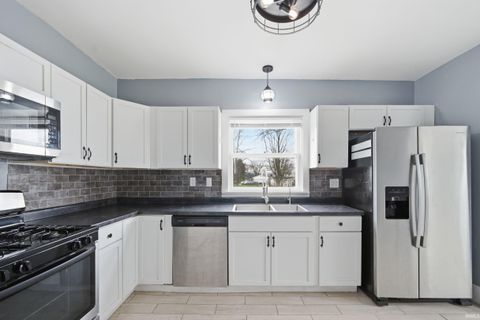 Tiny photo for 4491 E 00 Ns, Kokomo, IN 46901 (MLS # 202610152)