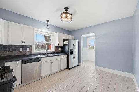 Tiny photo for 4491 E 00 Ns, Kokomo, IN 46901 (MLS # 202610152)