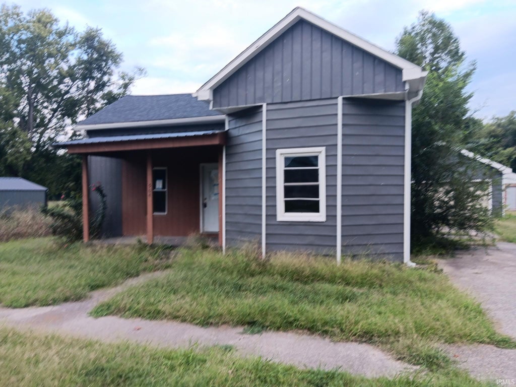 Photo of 504 N Main Street, Patoka, IN 47666 (MLS # 202637837)