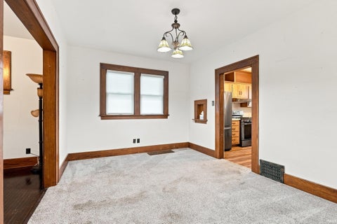 Tiny photo for 2021 Oakland Street, Fort Wayne, IN 46808 (MLS # 202633255)
